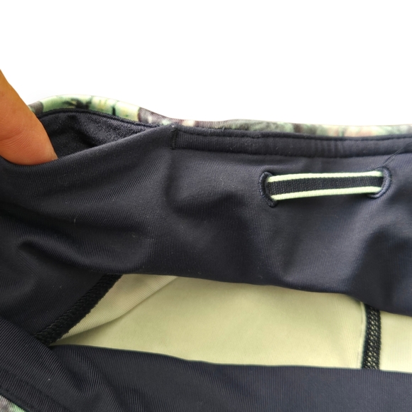 Lululemon Run: Inspire Crop II *All Full-On Luxtreme Iridescent Multi Size 6 - Picture 3 of 7